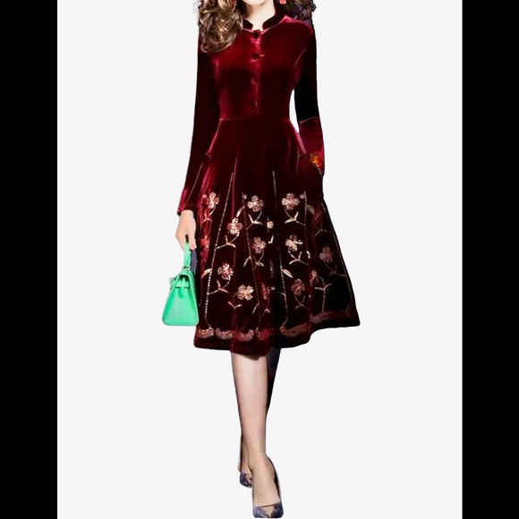 NWT Rich Red Tendency Velour Dress. Size M - Picture 2 of 11